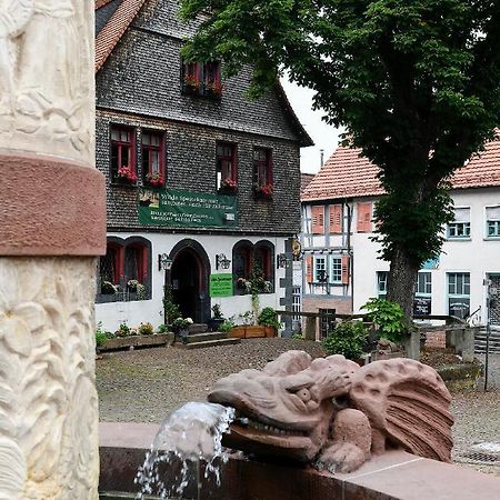 Burgmannenhaus Hotel Steinau an der Strasse Exterior photo