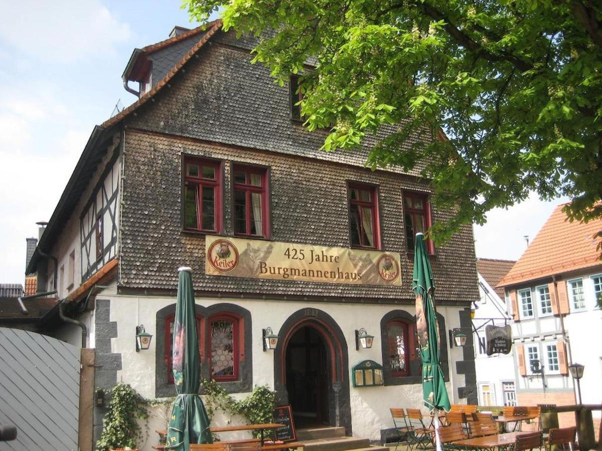 Burgmannenhaus Hotel Steinau an der Strasse Exterior photo