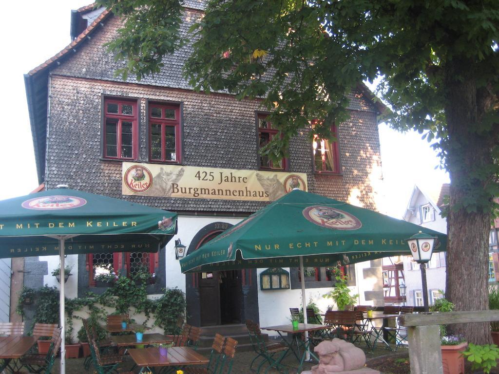 Burgmannenhaus Hotel Steinau an der Strasse Exterior photo